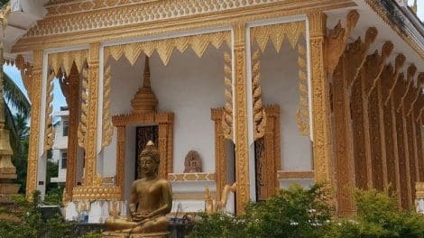 Wat Samut Tharam