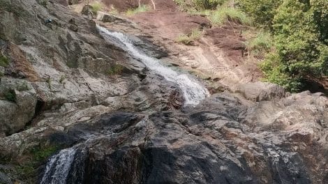 Na Mueang Waterfall 2