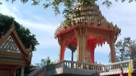 Wat Na Phra Lan